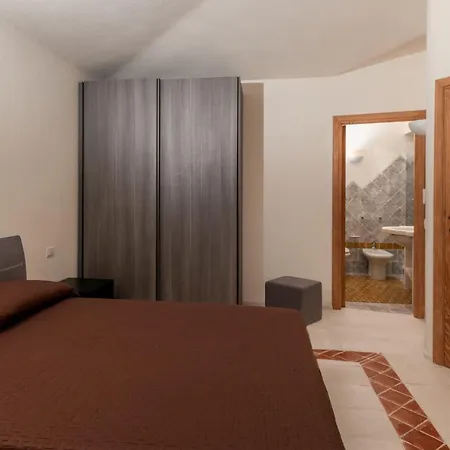 Villa Sleeps 9 Pool Air Con Wifi Abbiadori
